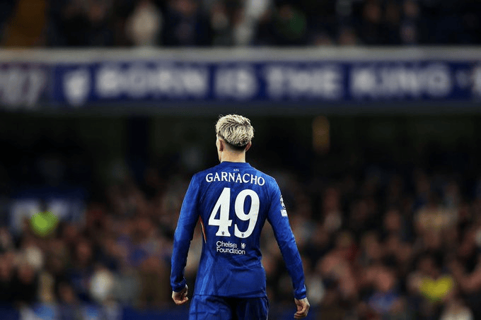 森林在国际, src, 月从曼联转